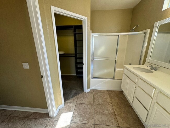 Building Photo - 1367 Caminito Capistrano