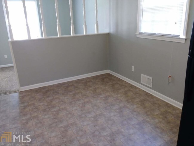 Building Photo - 1615 Cherry Hill Ct SW
