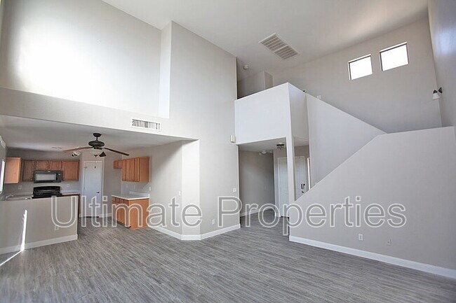 Building Photo - 12301 W Columbine Dr