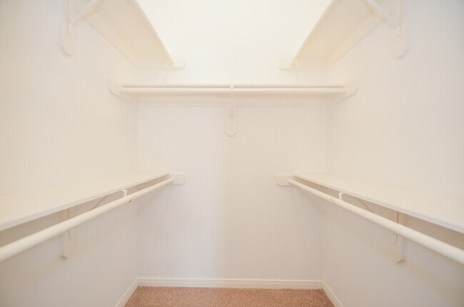 Building Photo - 2123 Thistlerock Ln