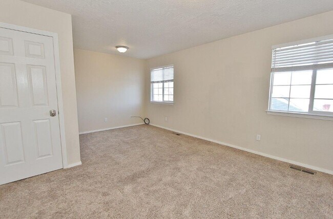 Building Photo - 1803 W Mulhuland Ct