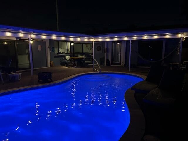 Building Photo - 2400 SW 86th Ave