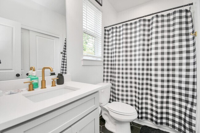 Building Photo - 4610 Indie Hts Ln