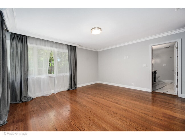 Building Photo - 335 Brookside Ln