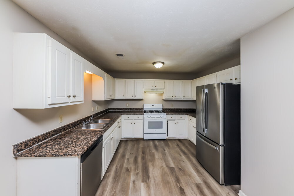 Building Photo - 350 Anna Ave