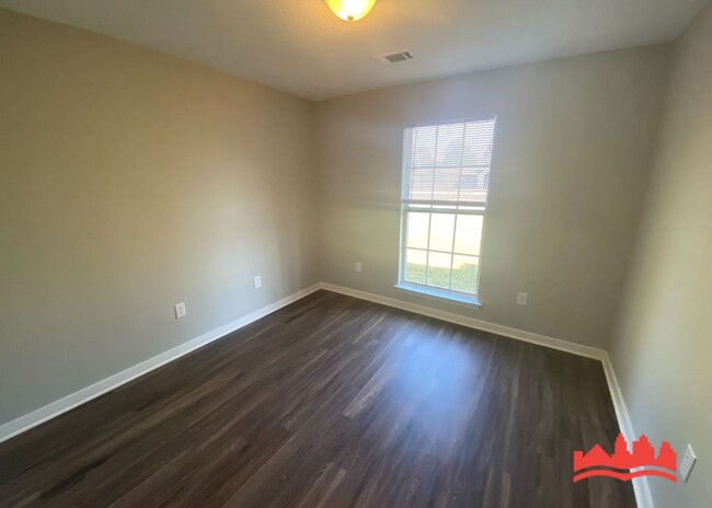 Building Photo - 7113 Tudor Ln