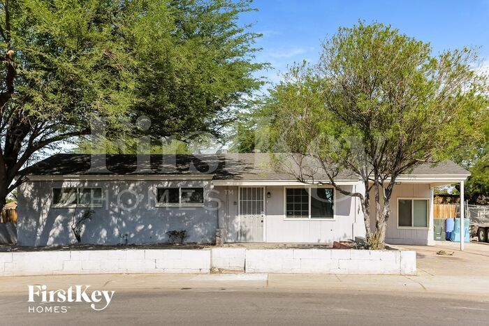 Primary Photo - 3350 W Virginia Ave