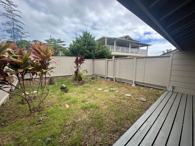 Building Photo - 45-995-995 Wailele Rd