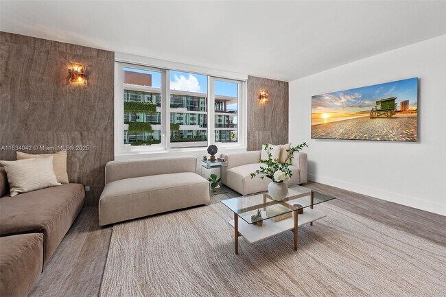 Building Photo - 2301 Collins Ave