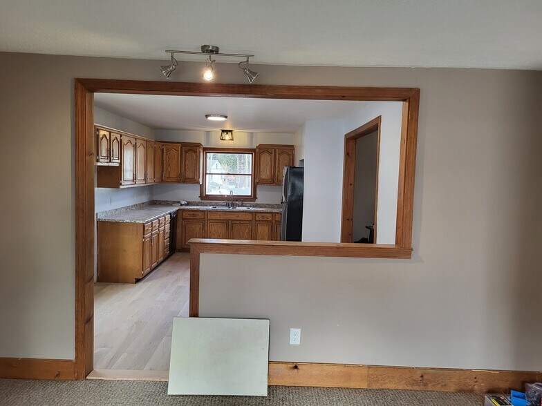 Building Photo - 48 Reynolds Street Ext