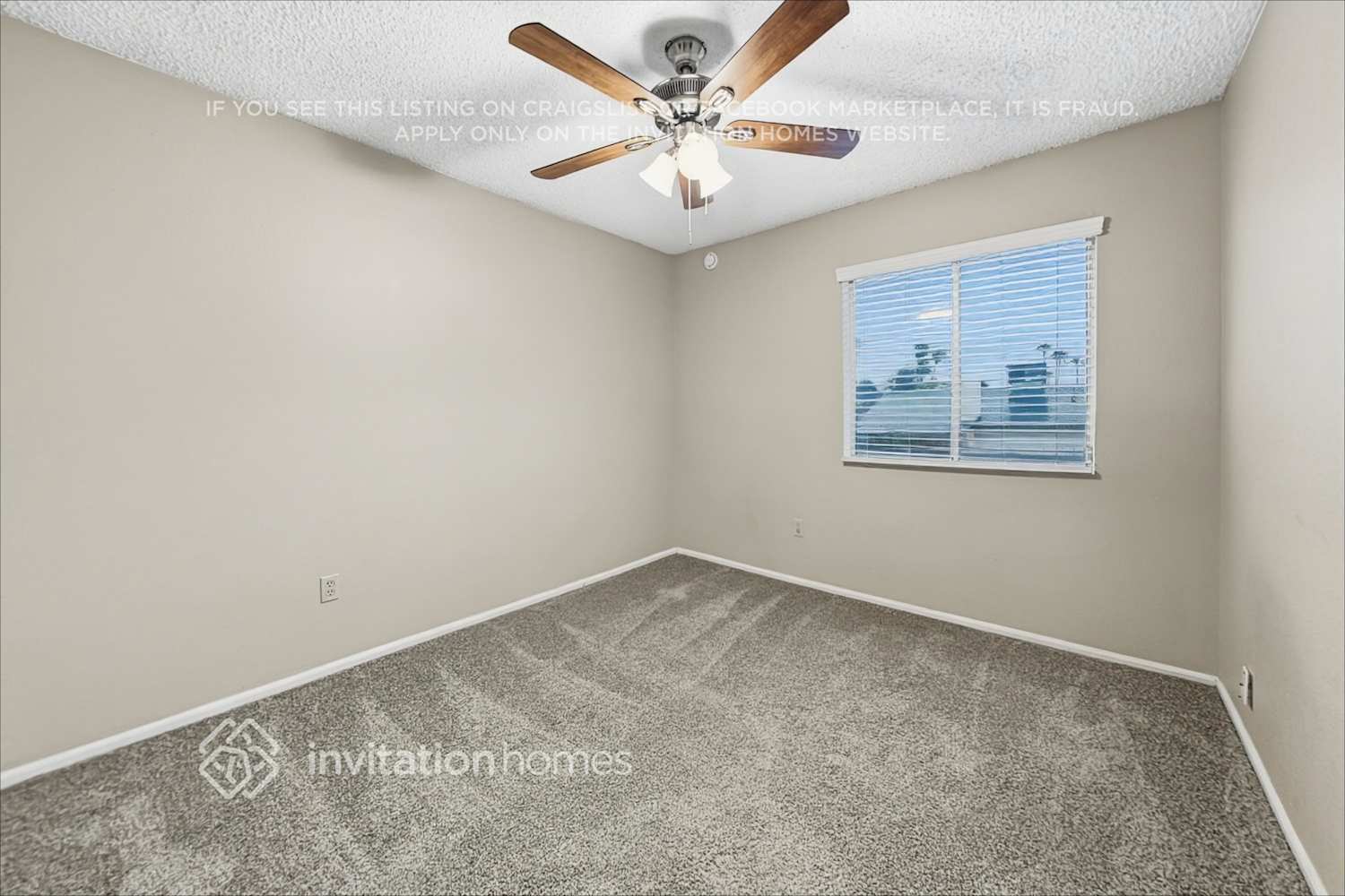 Building Photo - 1615 W Curry Dr