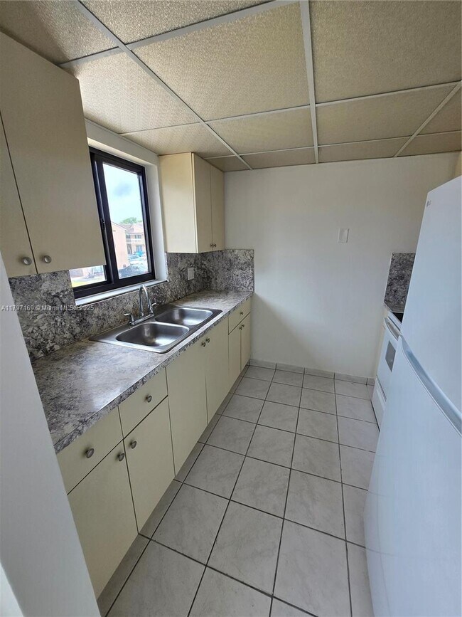 Building Photo - 15421 SW 80th St