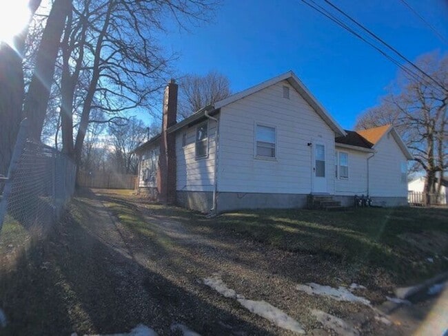 Primary Photo - 2 bedroom duplex in Niles
