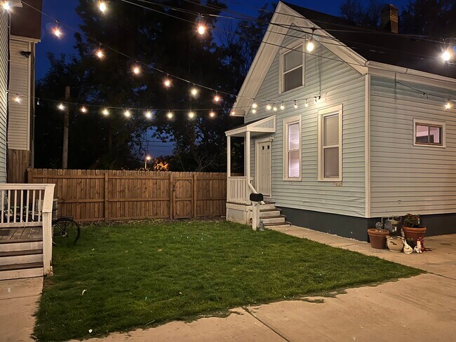 lawn - 432 E Reservoir Ave
