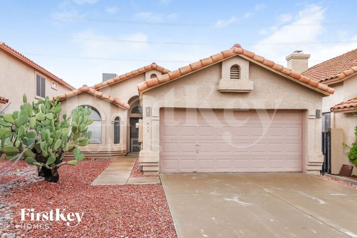Primary Photo - 1622 E Villa Theresa Dr