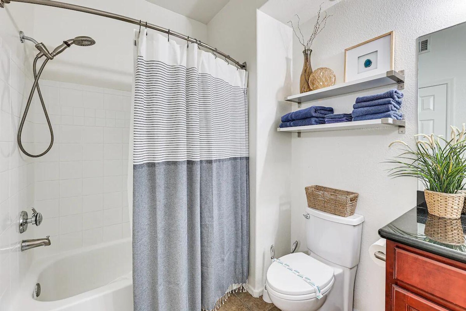 Building Photo - 5335 E Shea Blvd