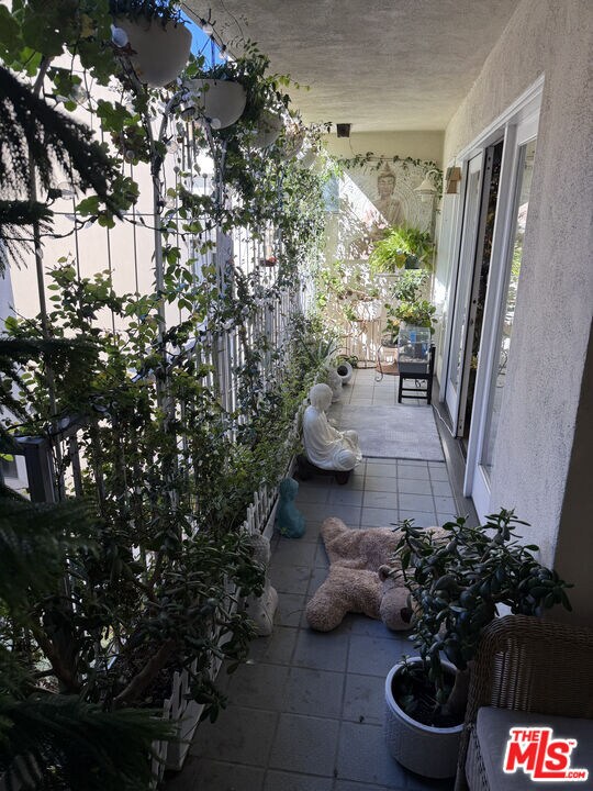 Building Photo - 843 4th St