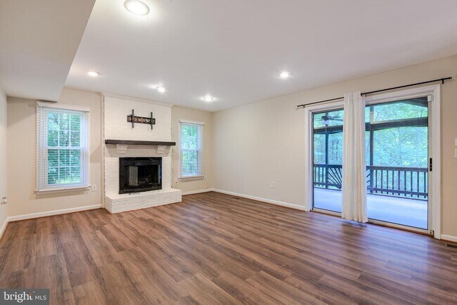 Building Photo - 3180 Rivanna Ct