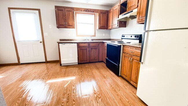 Building Photo - 403 Country Villa Ln