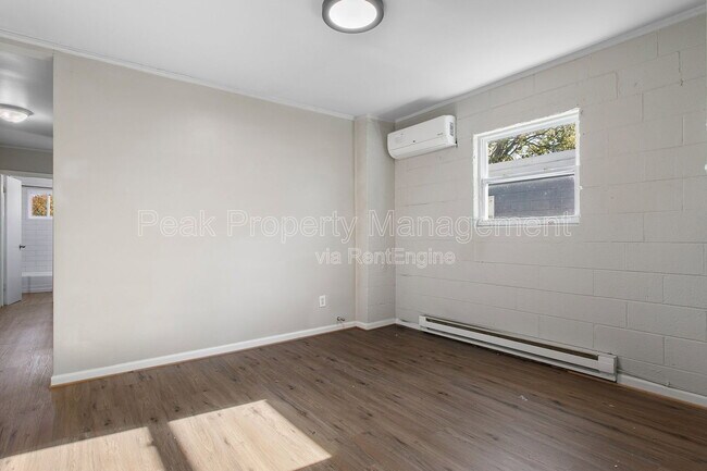 Building Photo - 925 N 20th St