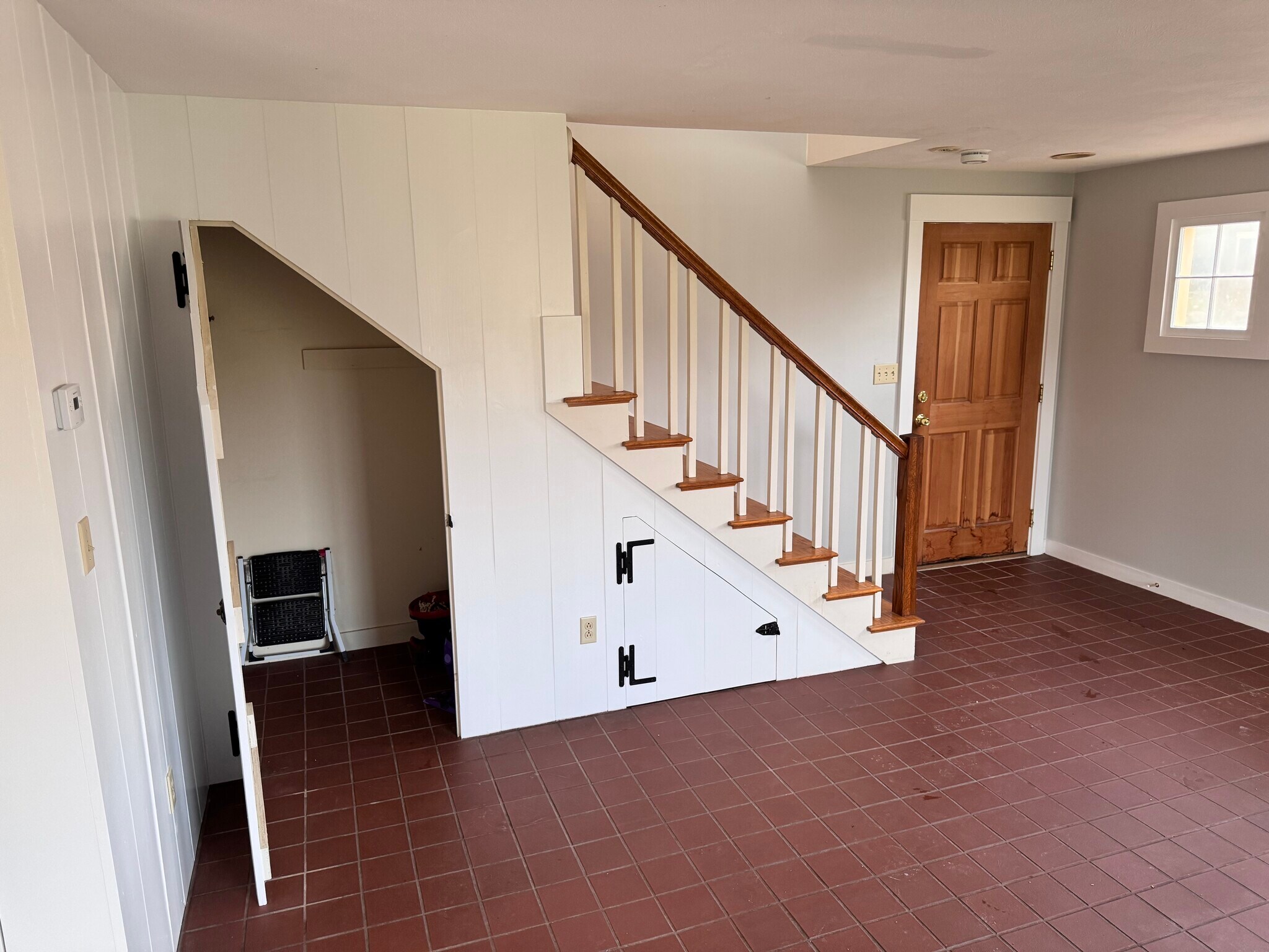 Building Photo - 253 Davis Rd