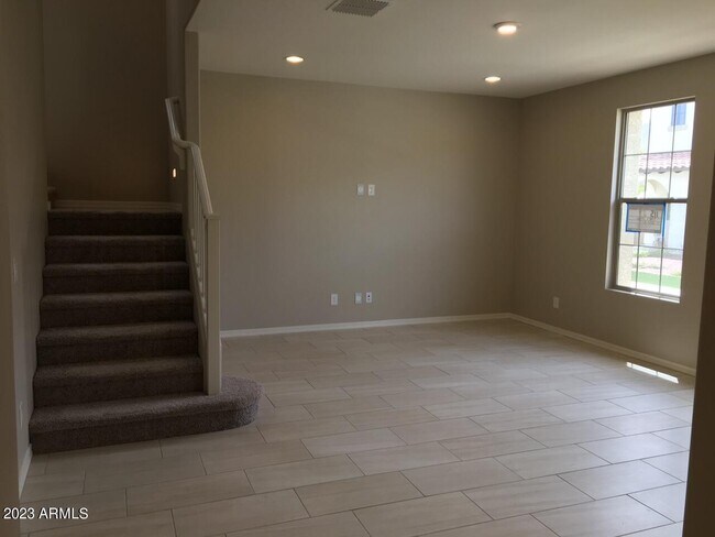 Building Photo - 9338 S 34th Dr