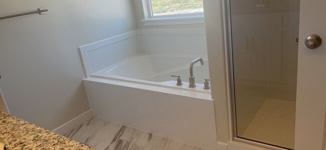 Building Photo - Brand New Townhome on Hilltop Haven