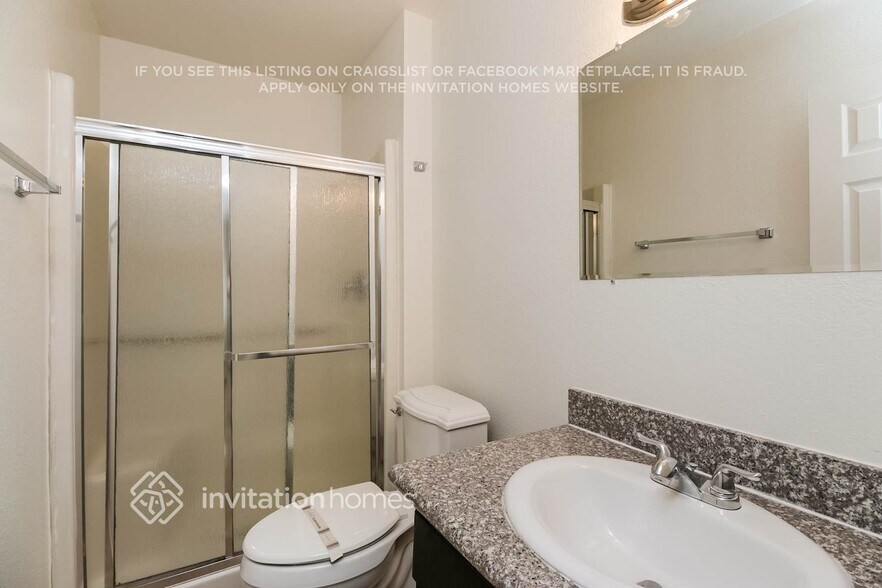 Building Photo - 1376 E 30th Ave