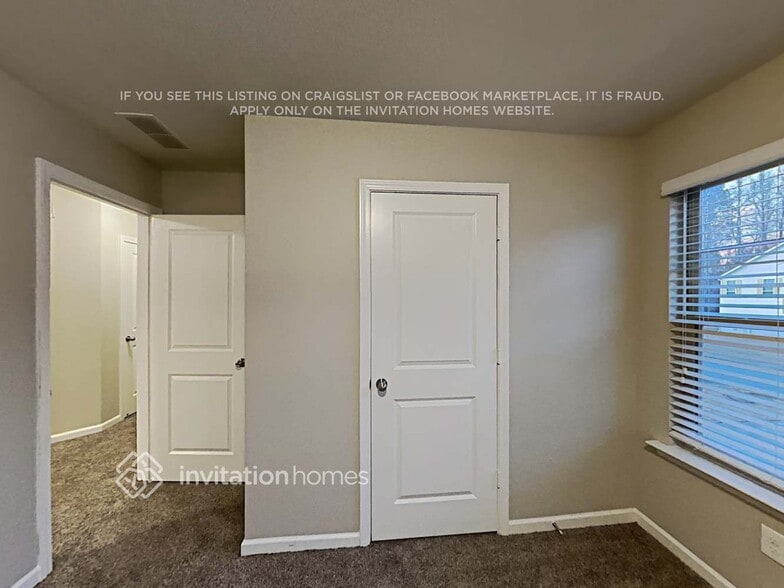 Building Photo - 3095 Franklin St