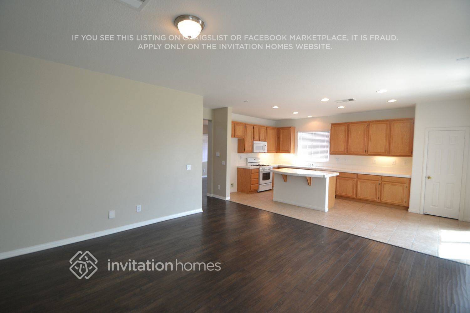 Building Photo - 4308 Vahan Ct