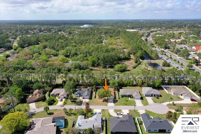 Building Photo - 9 Waywood Pl