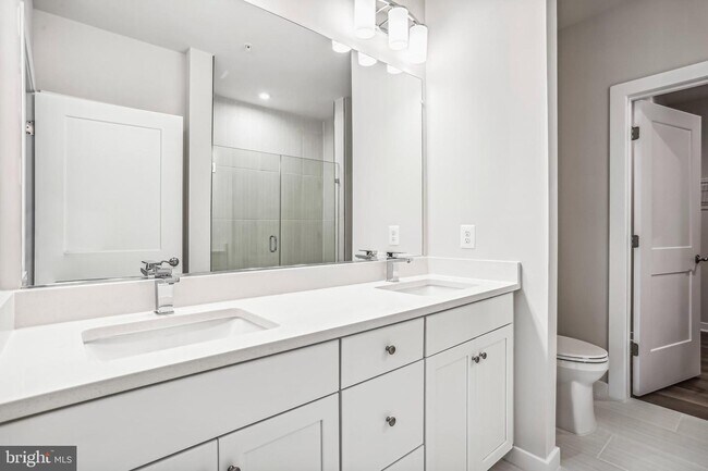 Building Photo - 1675 Bandit Loop