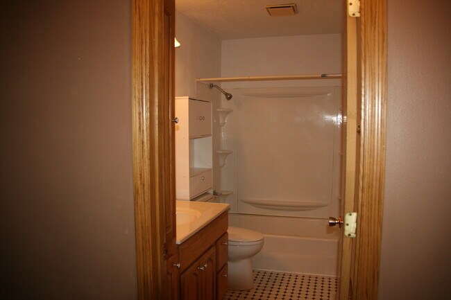 Building Photo - 3 bed house in Beresford