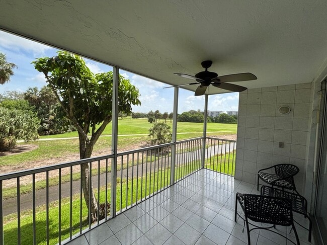 Primary Photo - 3051 S Palm Aire Dr