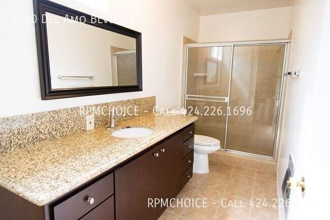 Building Photo - 3560 Del Amo Blvd
