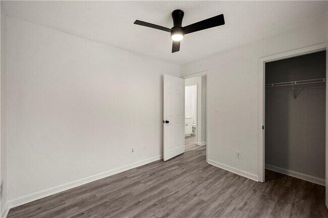 Building Photo - 1073 Hidden Brook Trail
