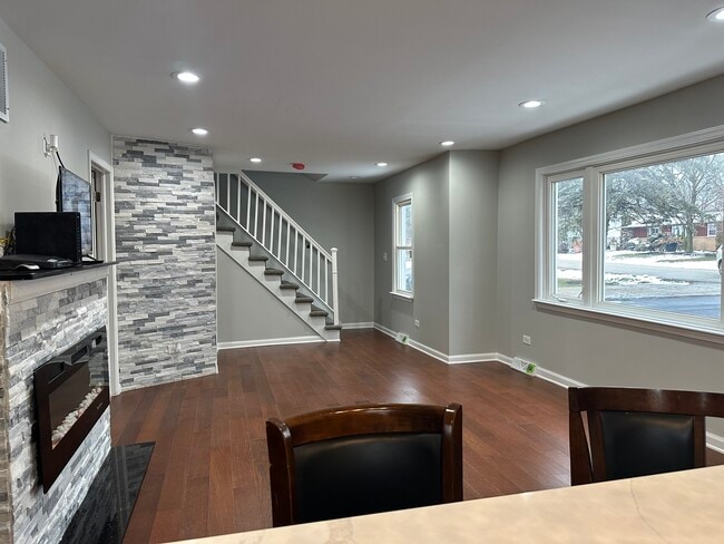 Building Photo - 905 Tomahawk Trail