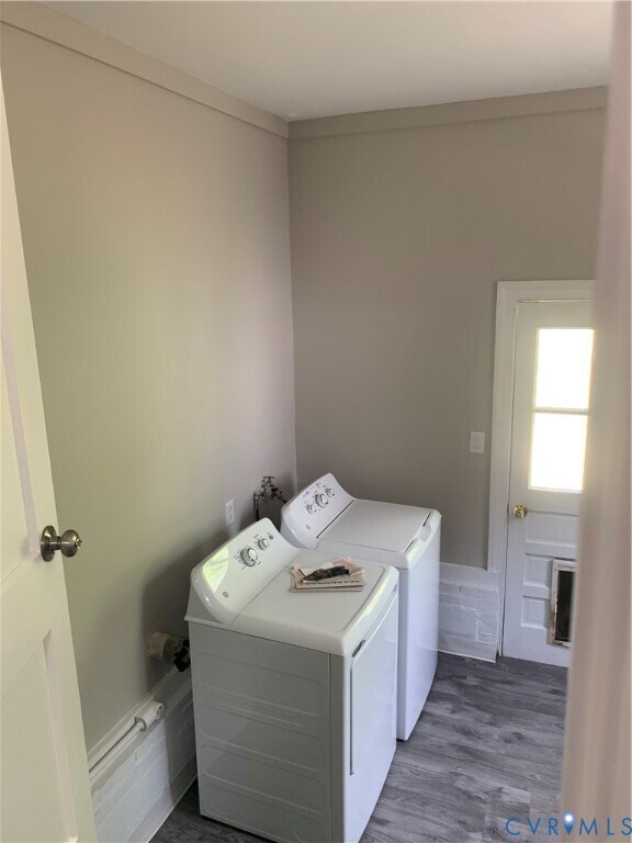 Building Photo - 4202 Thomas Dr