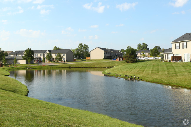 Building Photo - Willow Ponds Townhomes