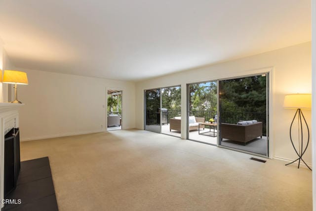 Building Photo - 5209 Alta Canyada Rd