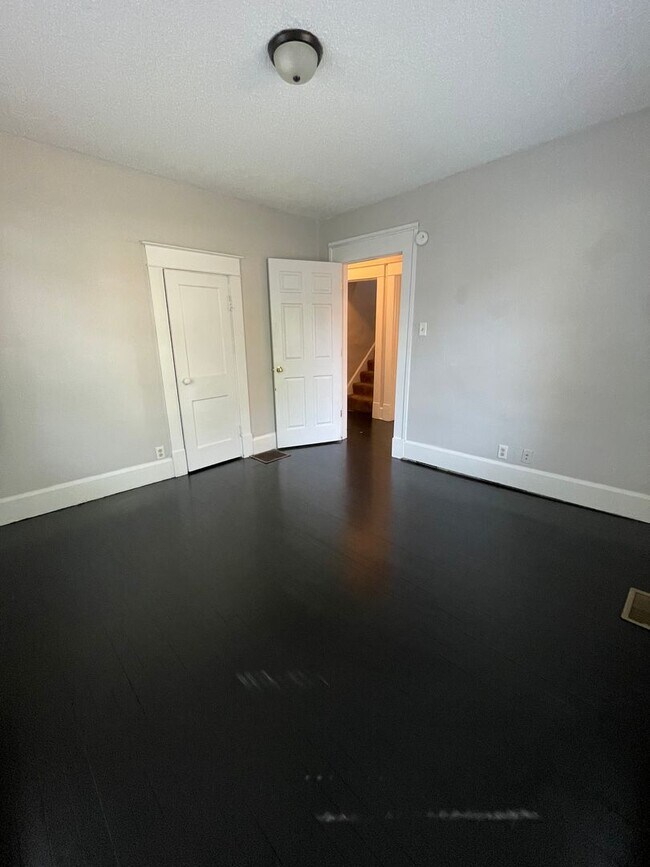 Building Photo - $200 off first months rent- Ball State Uni...