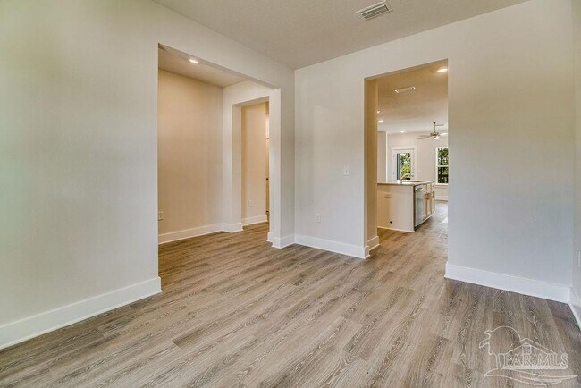 Building Photo - 7917 Sweet Retreat Ln