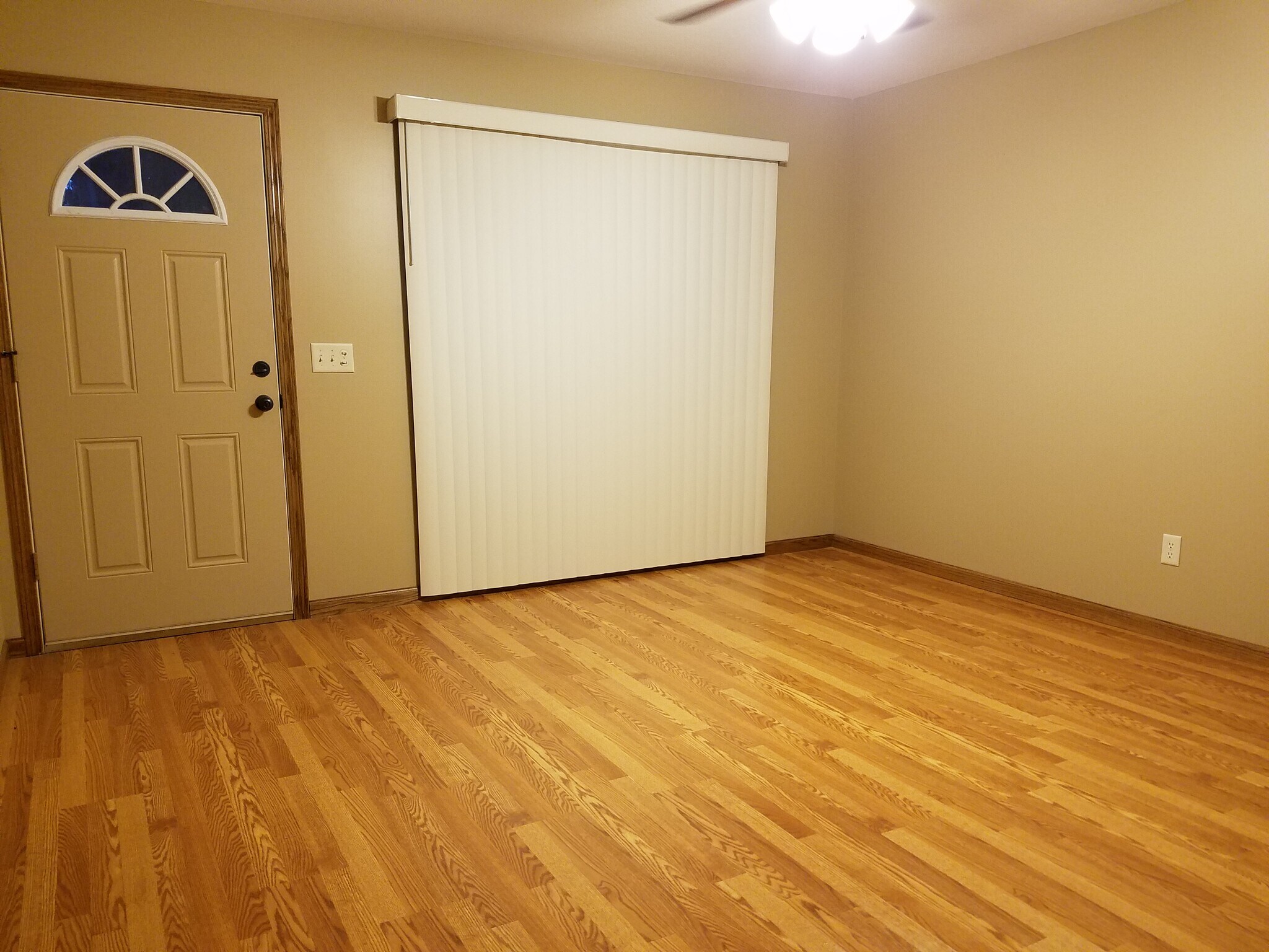 Living Room - 158 North Eleventh Street