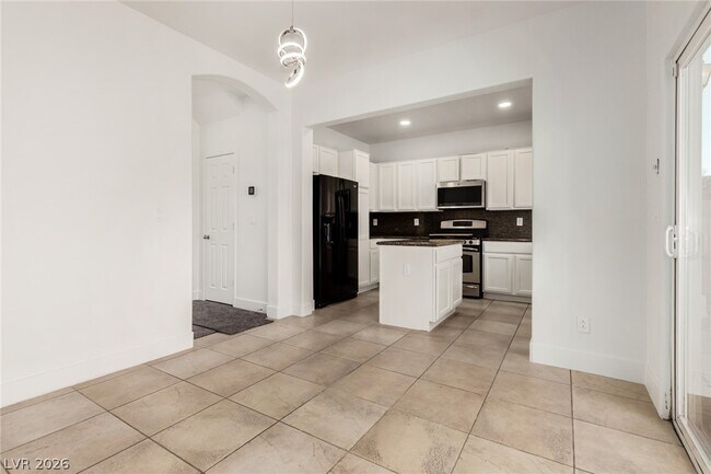 Building Photo - 10231 Bare Rabbit Ct