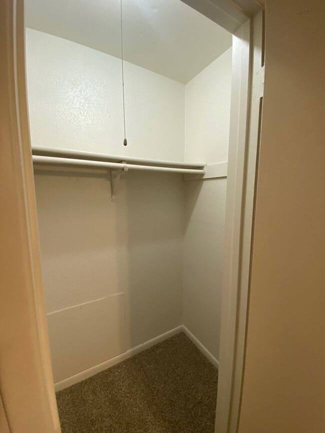 Building Photo - Duplex Homes 3/2/2