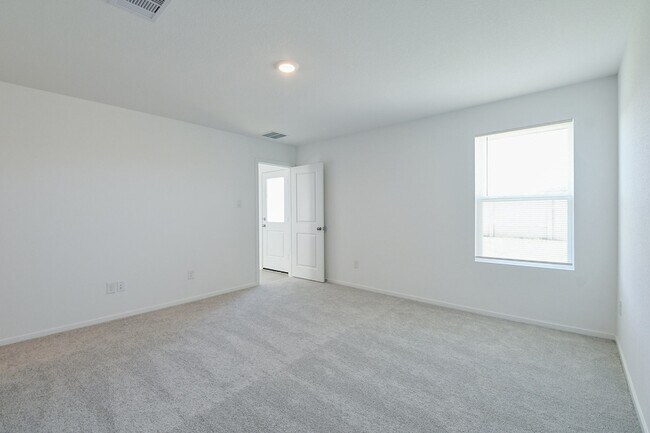 Building Photo - 6847 Flowering Ginger Ln