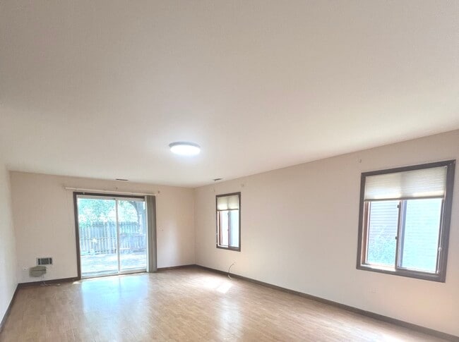 Building Photo - 1420 Chippewa Trail