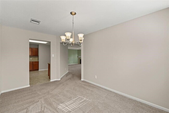 Building Photo - 3006 Madison Elm St