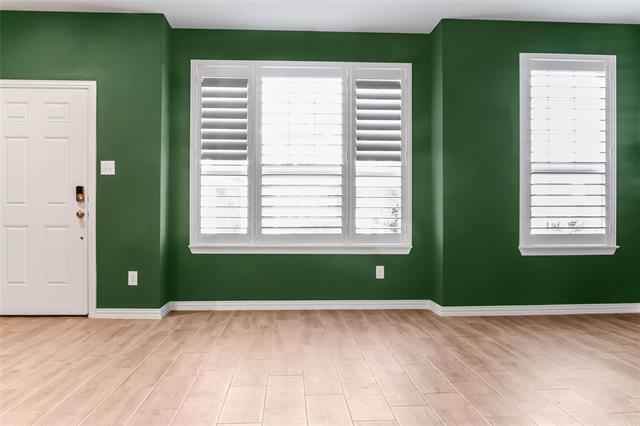 Building Photo - 3730 Malibu Dr