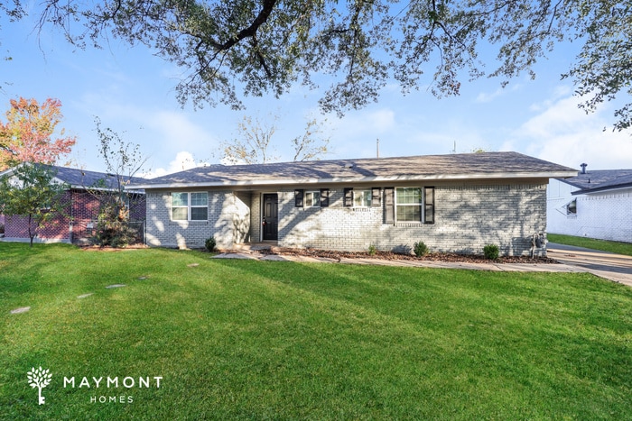 Building Photo - 1113 Westmoreland Dr